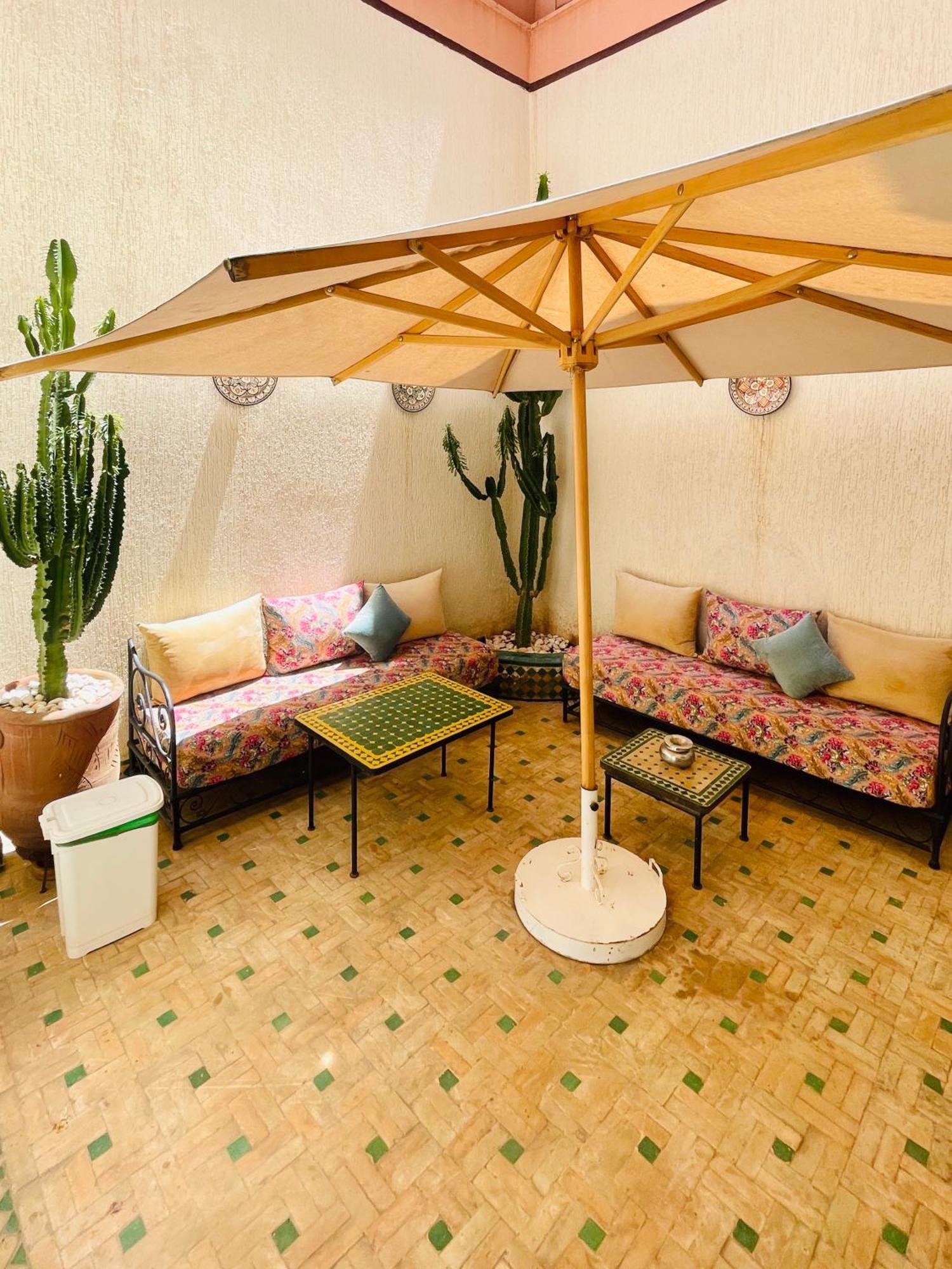 Riad Douirtna Marrakesh Bagian luar foto